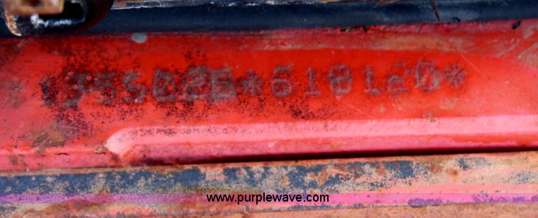 image for item H6909 1999 Ford New Holland TS100 tractor