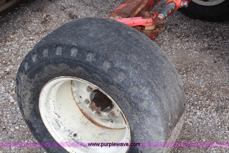 image for item H6910 1999 Ford New Holland TS100 tractor