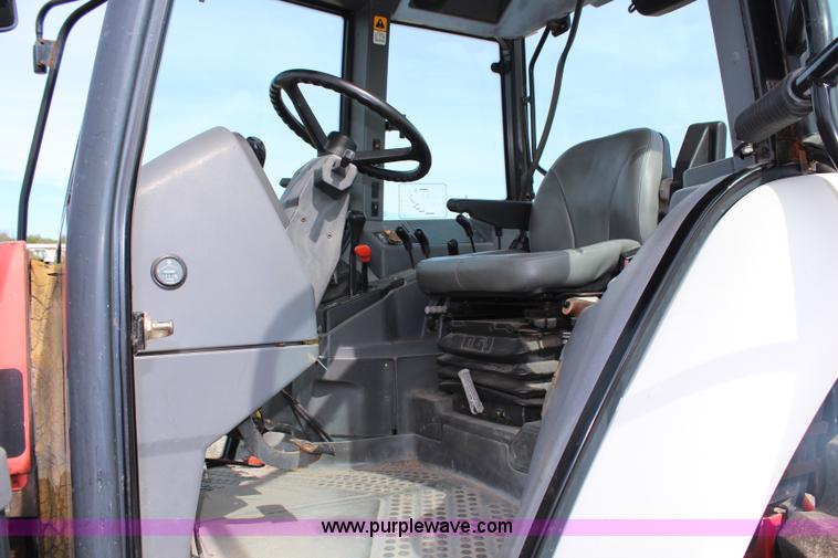 image for item H6915 1998 Ford New Holland 6640SL tractor