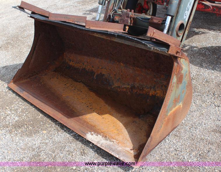 image for item H6915 1998 Ford New Holland 6640SL tractor