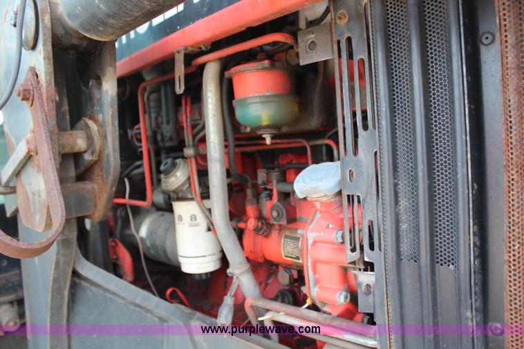 image for item H6915 1998 Ford New Holland 6640SL tractor