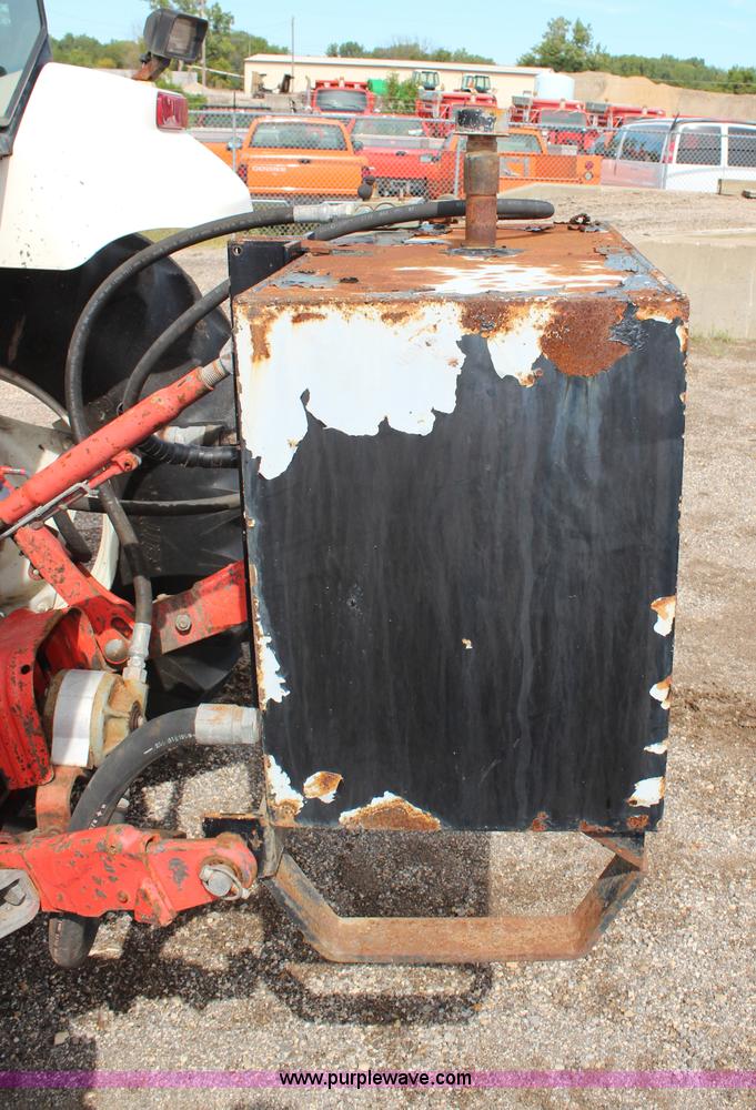 image for item H6915 1998 Ford New Holland 6640SL tractor