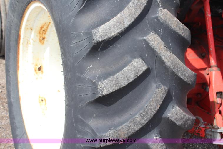 image for item H6915 1998 Ford New Holland 6640SL tractor