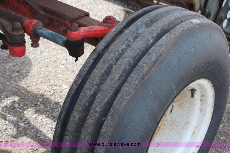 image for item H6915 1998 Ford New Holland 6640SL tractor