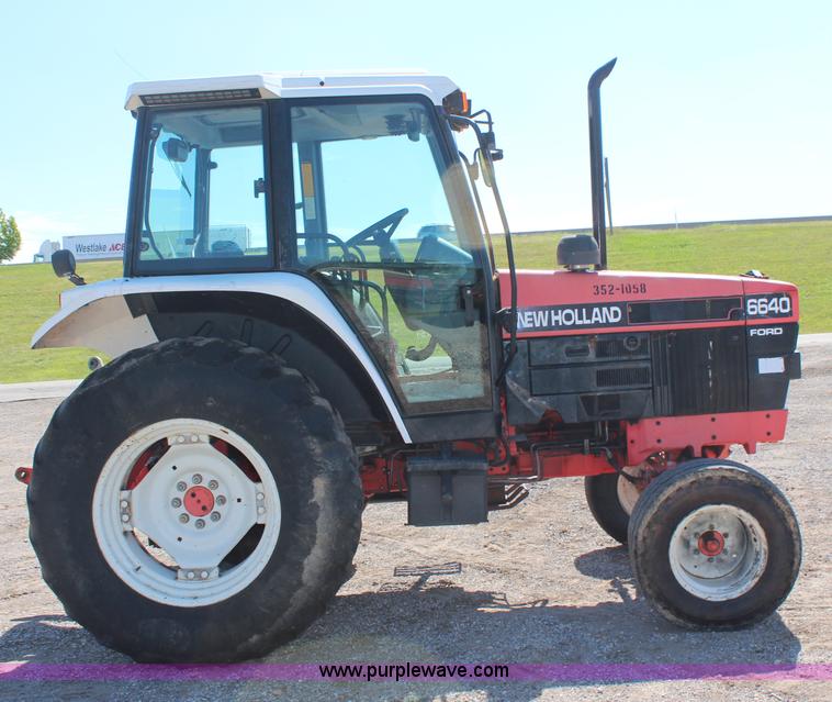 image for item H6916 1998 Ford New Holland 6640SL tractor