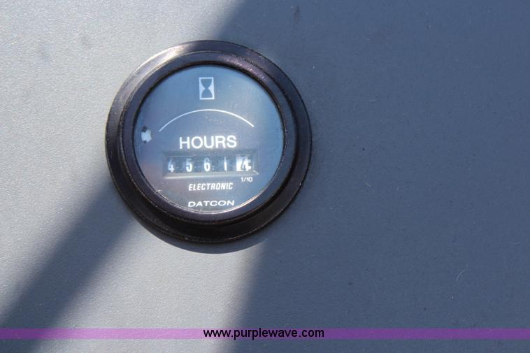 image for item H6916 1998 Ford New Holland 6640SL tractor