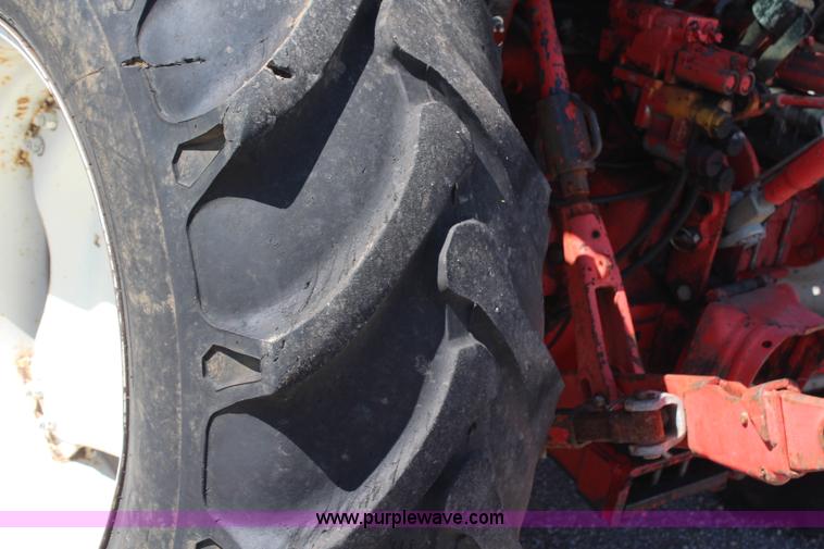 image for item H6916 1998 Ford New Holland 6640SL tractor