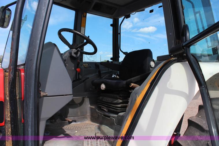 image for item H6917 1996 Ford New Holland 6640SL tractor