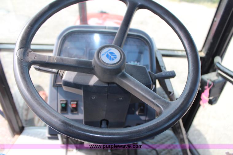 image for item H6917 1996 Ford New Holland 6640SL tractor