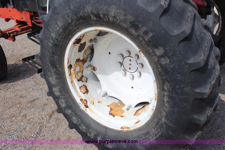 image for item H6917 1996 Ford New Holland 6640SL tractor