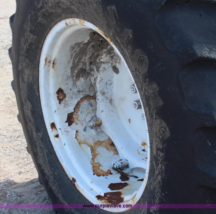 image for item H6917 1996 Ford New Holland 6640SL tractor