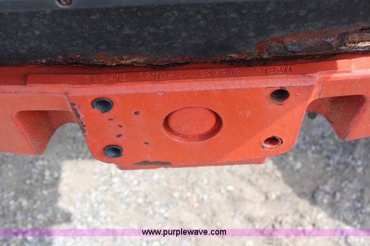 image for item H6917 1996 Ford New Holland 6640SL tractor