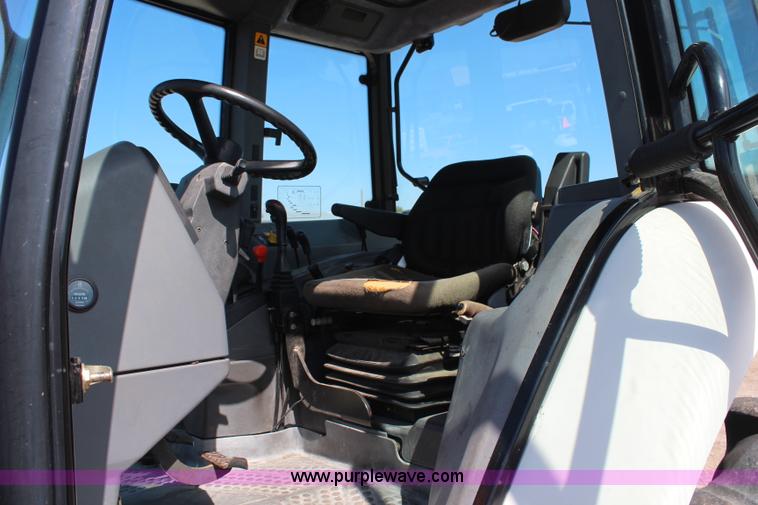 image for item H6918 1998 Ford New Holland 6640SL tractor