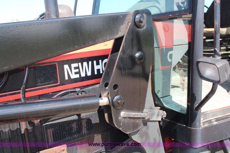 image for item H6918 1998 Ford New Holland 6640SL tractor