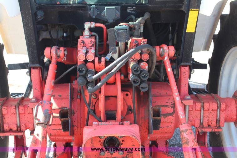 image for item H6918 1998 Ford New Holland 6640SL tractor