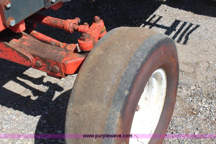 image for item H6918 1998 Ford New Holland 6640SL tractor