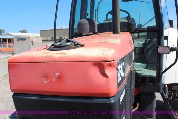 image for item H6919 1998 Ford New Holland 6640SL tractor