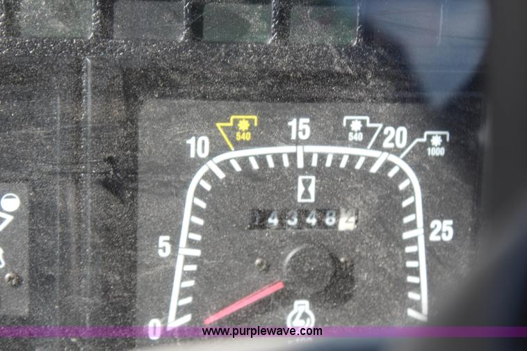 image for item H6920 1998 New Holland 6640SL tractor