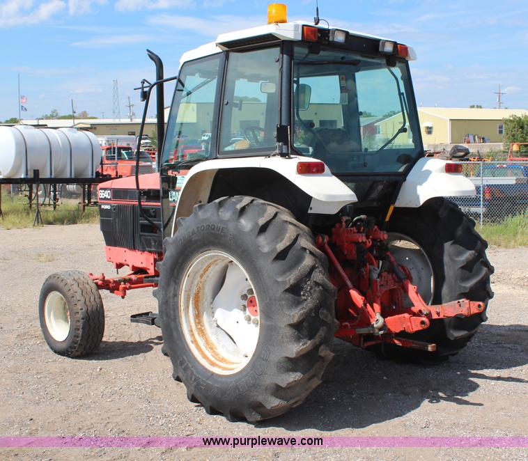 image for item H6921 1998 Ford New Holland 6640SL tractor
