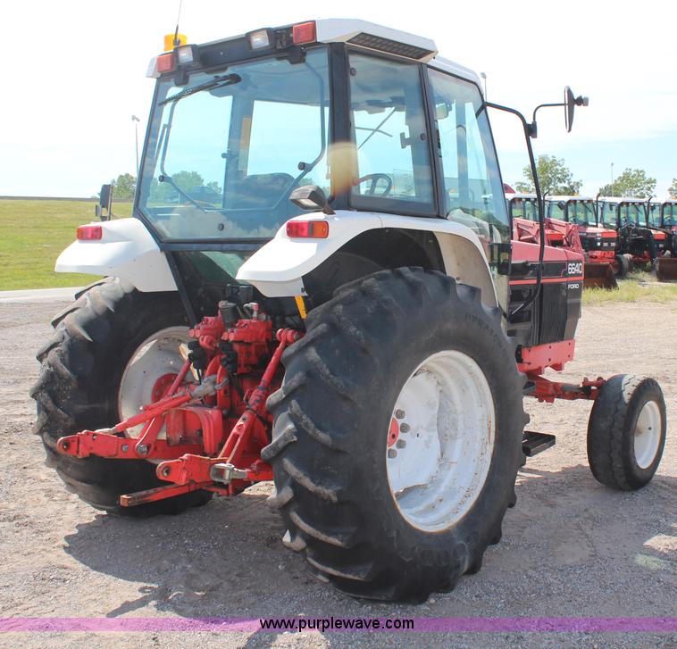 image for item H6921 1998 Ford New Holland 6640SL tractor