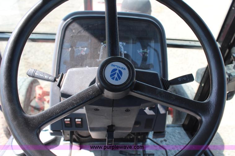 image for item H6921 1998 Ford New Holland 6640SL tractor