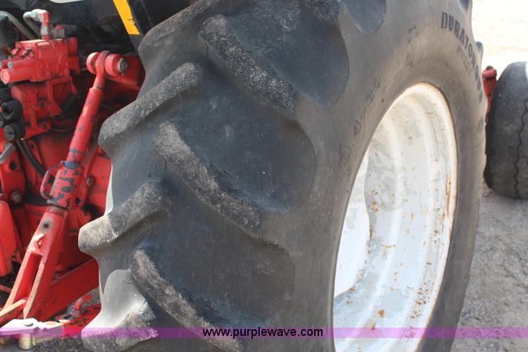 image for item H6921 1998 Ford New Holland 6640SL tractor