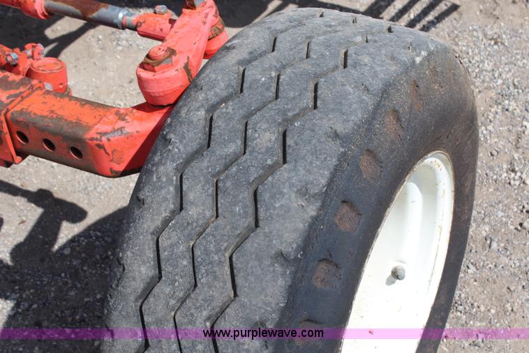 image for item H6921 1998 Ford New Holland 6640SL tractor