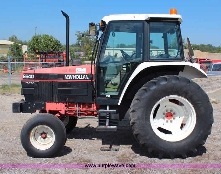 image for item H6922 1997 Ford New Holland 6640SL tractor
