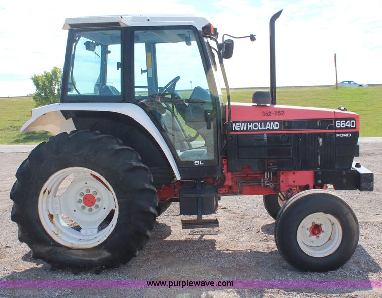 image for item H6922 1997 Ford New Holland 6640SL tractor