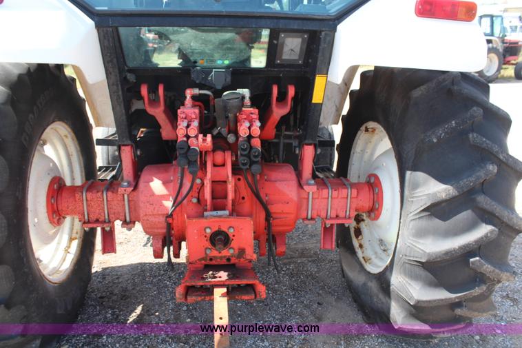 image for item H6922 1997 Ford New Holland 6640SL tractor