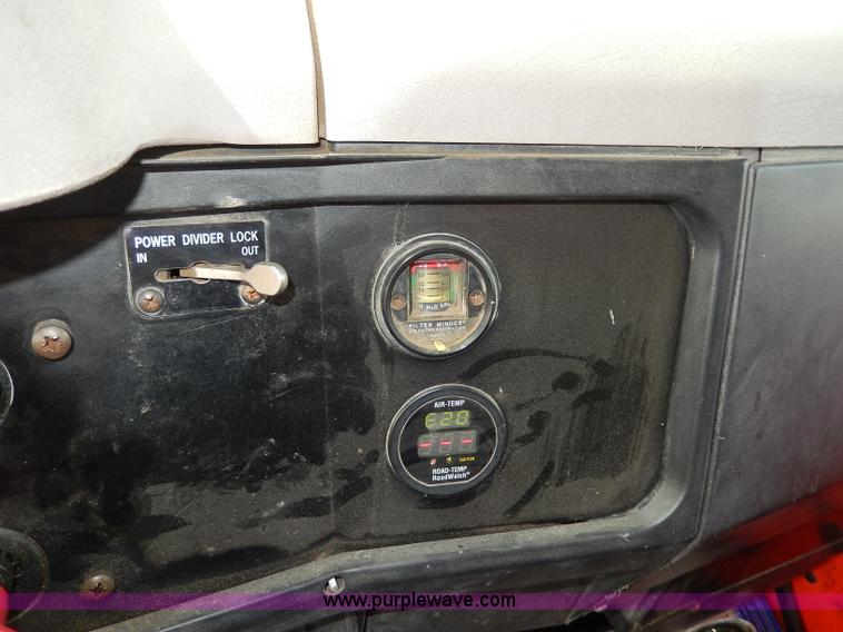 image for item H6935 1999 International 4900 dump truck