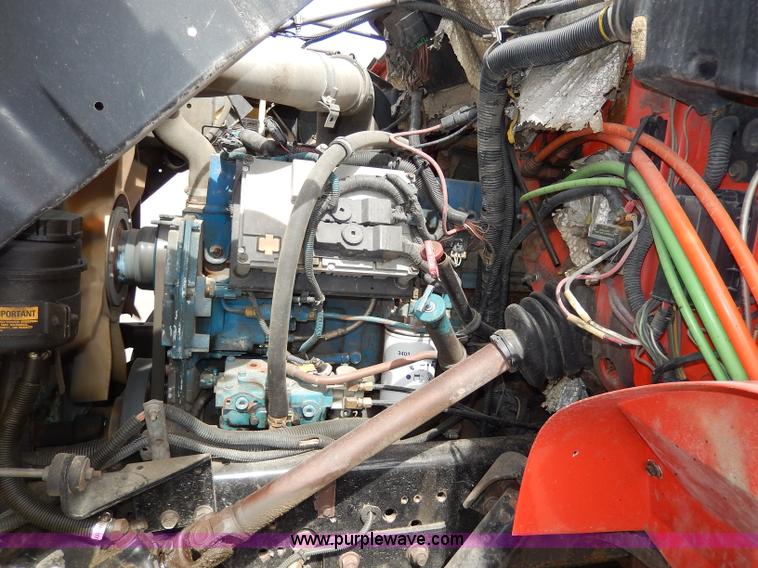 image for item H6935 1999 International 4900 dump truck