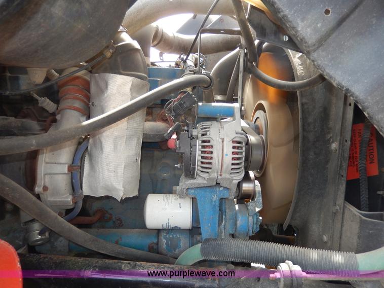 image for item H6935 1999 International 4900 dump truck