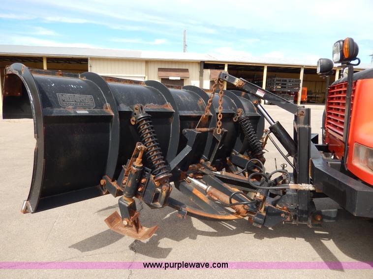 image for item H6935 1999 International 4900 dump truck