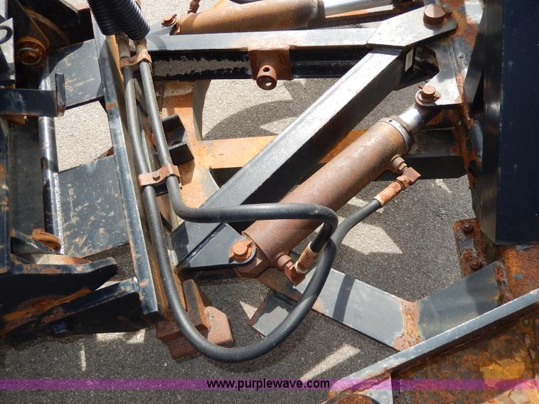 image for item H6935 1999 International 4900 dump truck