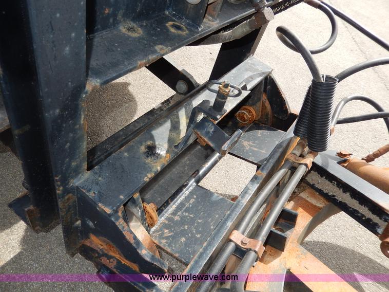 image for item H6935 1999 International 4900 dump truck