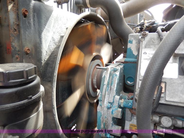 image for item H6936 1999 International 4900 dump truck