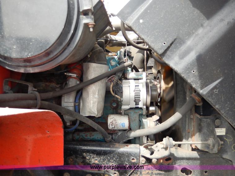 image for item H6936 1999 International 4900 dump truck