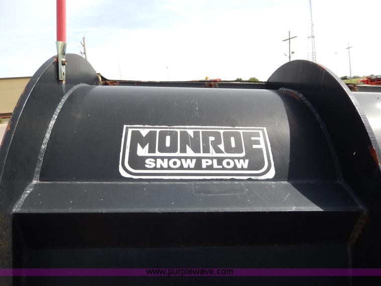 image for item H6936 1999 International 4900 dump truck