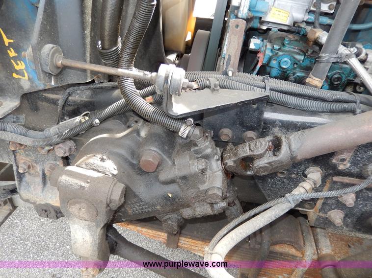 image for item H6938 1999 International 4900 dump truck