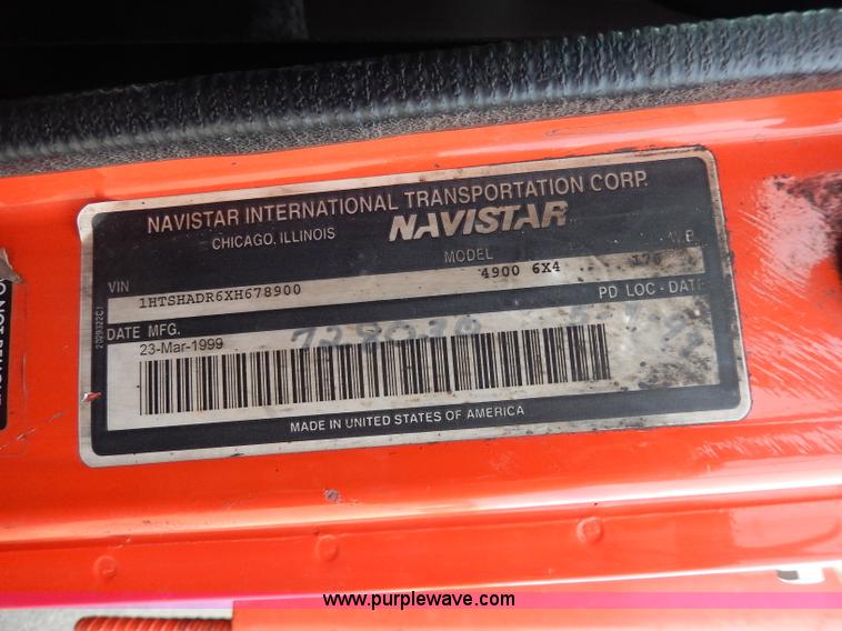 image for item H6938 1999 International 4900 dump truck