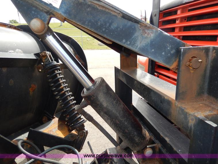 image for item H6938 1999 International 4900 dump truck