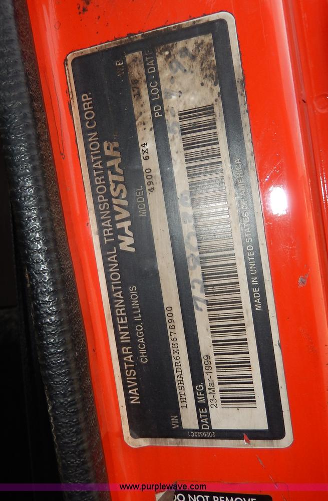 image for item H6938 1999 International 4900 dump truck