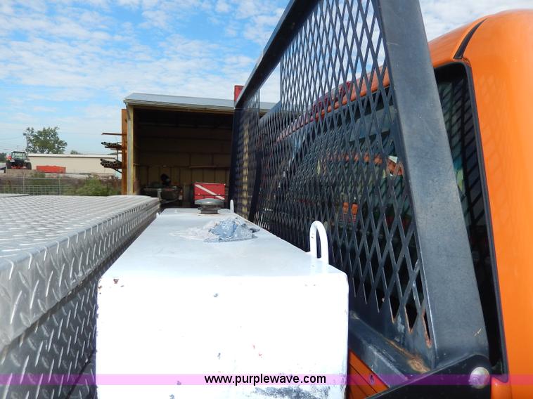 image for item H6941 2002 Chevrolet Silverado 2500 pickup truck