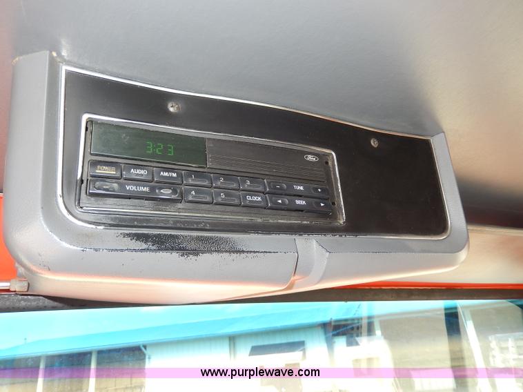 image for item H6945 1997 Ford LTS9000 semi truck