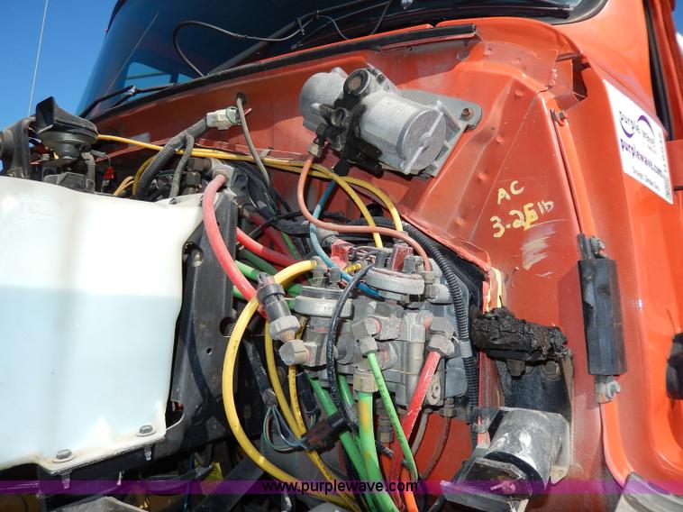 image for item H6945 1997 Ford LTS9000 semi truck