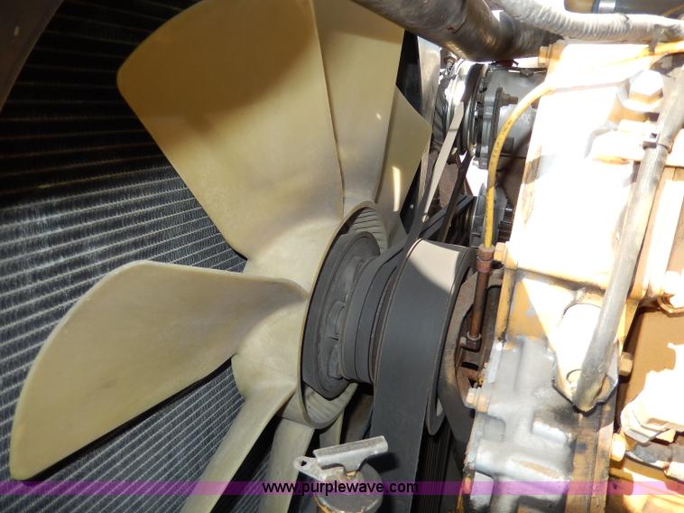 image for item H6945 1997 Ford LTS9000 semi truck