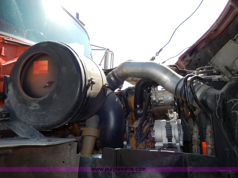 image for item H6945 1997 Ford LTS9000 semi truck