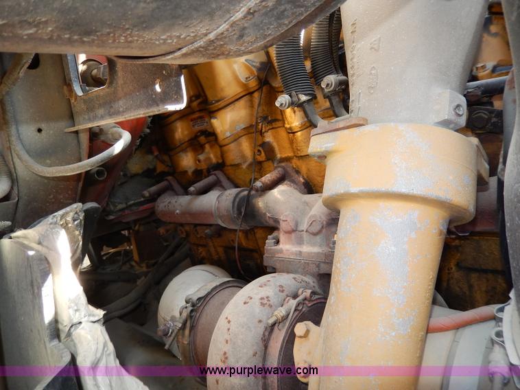 image for item H6945 1997 Ford LTS9000 semi truck