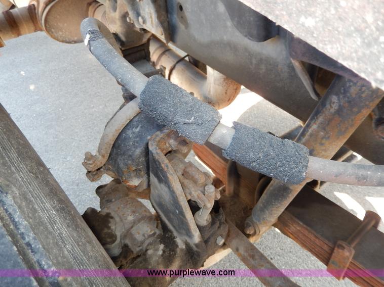 image for item H6945 1997 Ford LTS9000 semi truck